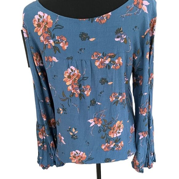 BP blue floral v neck boho style top with blouson style sleeves size M - Picture 4 of 6